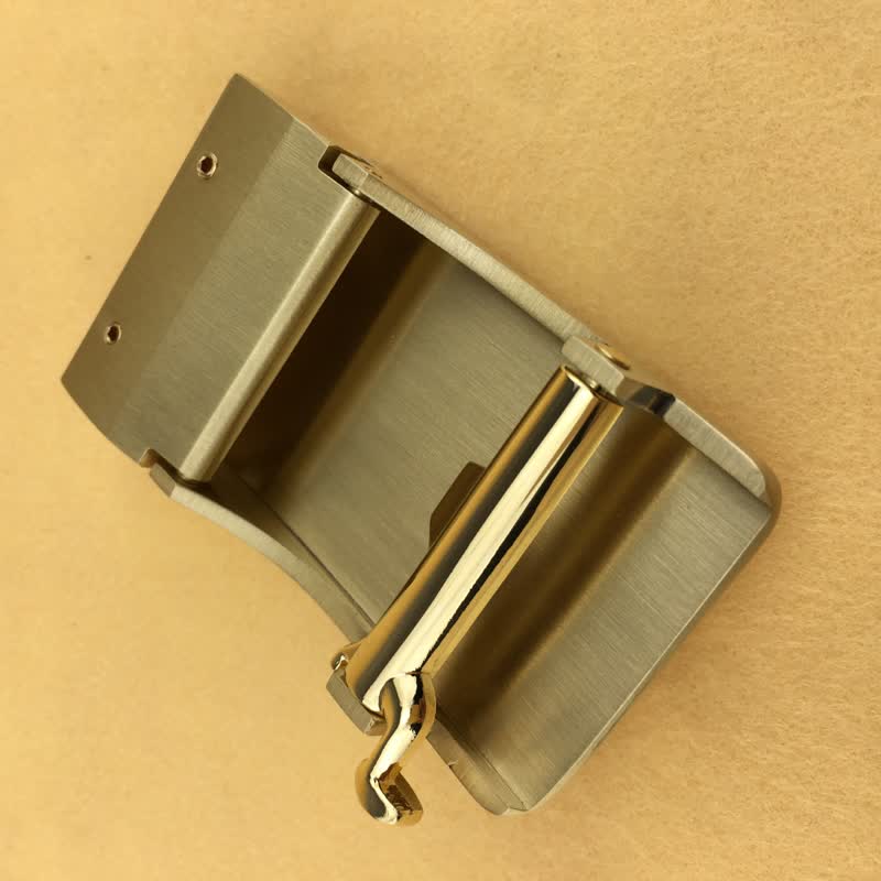 Cinturón de cuero con hebilla automática color turquesa y plumas en relieve para hombre hecho a mano