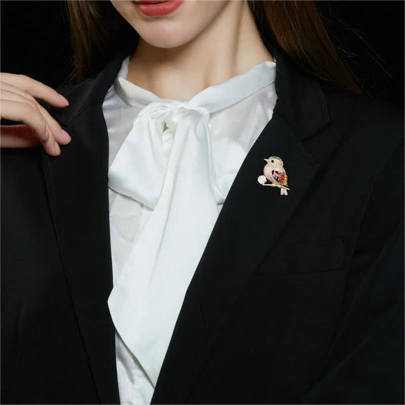 Broche de circonitas con forma de rama de urraca para mujer