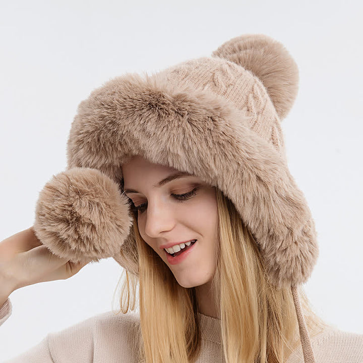 Gorro de punto grueso y cálido con tres pompones para mujer