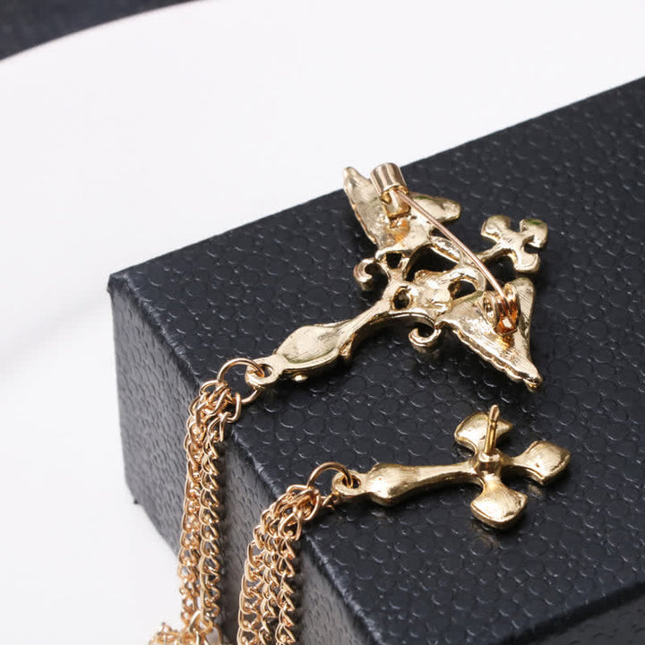 Broche con borlas cruzadas y alas de ángel para hombre