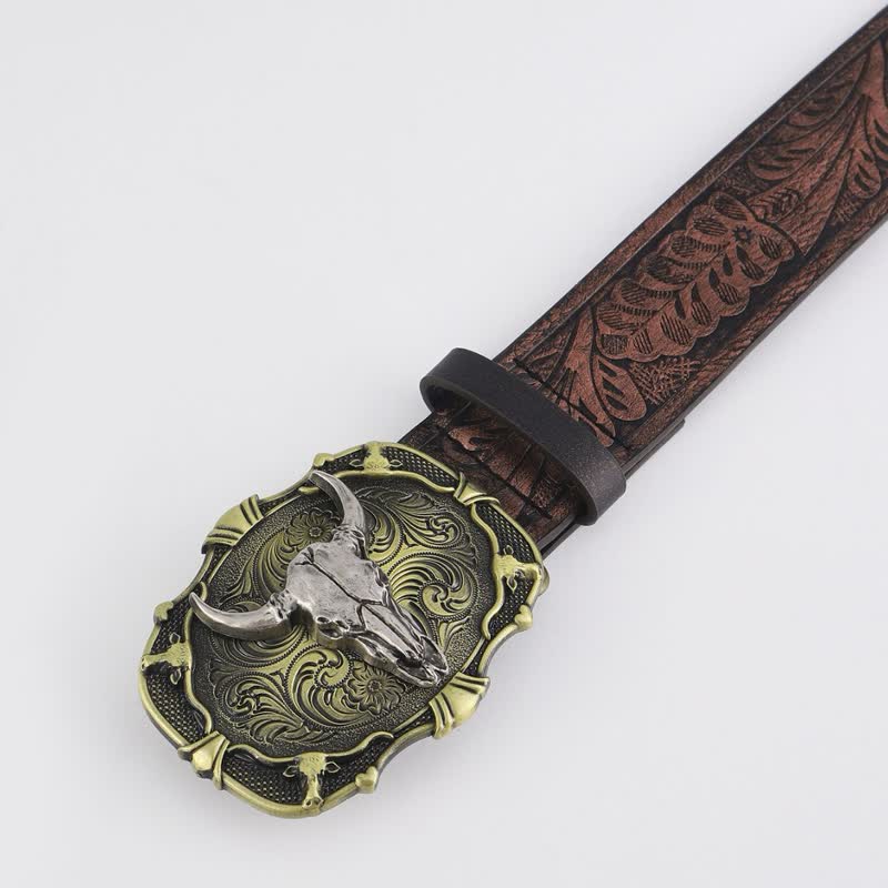 Cinturón de cuero con hebilla cuadrada y diseño de toro desgastado para hombre