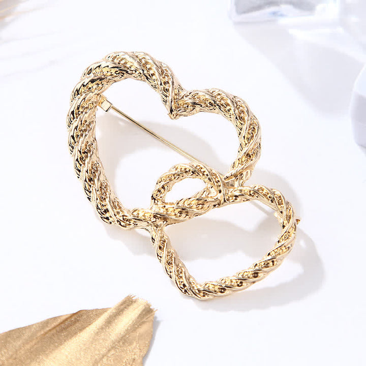 Broche de mujer de corazón a corazón con doble amor