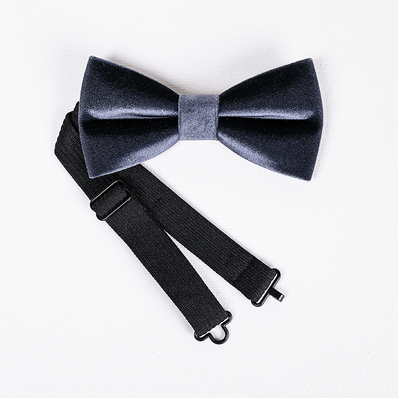 Pajarita de terciopelo de color liso gris noche para hombre
