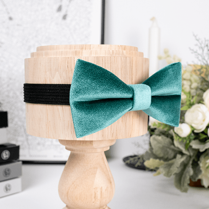 Pajarita de terciopelo de color verde azulado liso para hombre