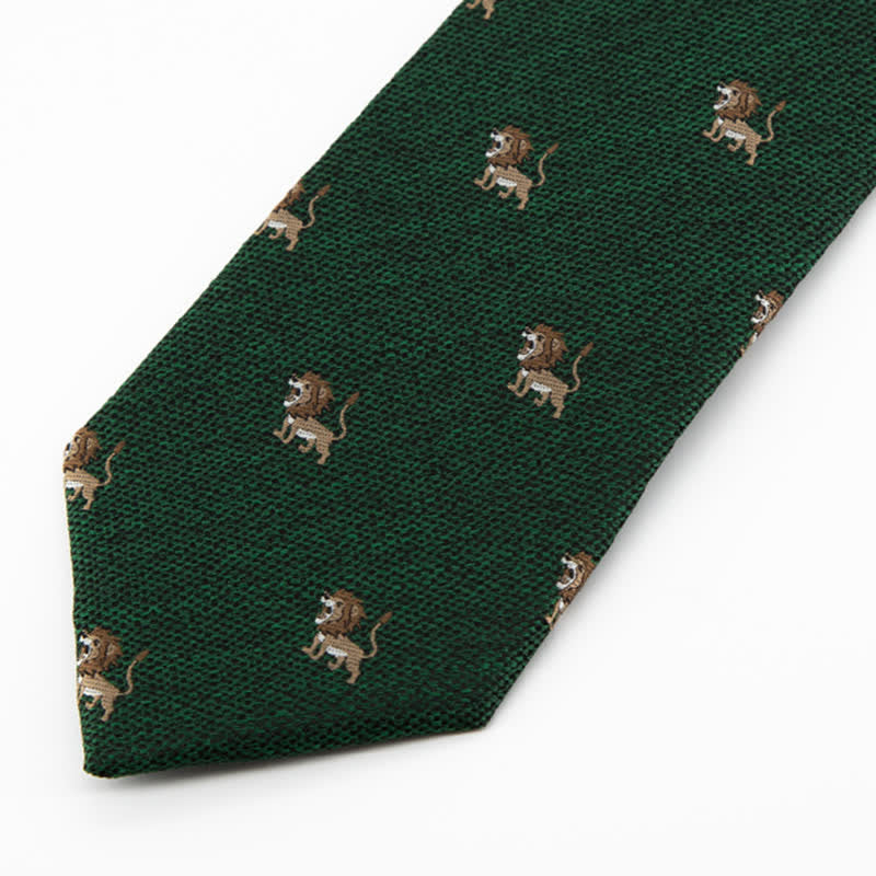 Corbata de hombre con dibujo de león y cazador de animales
