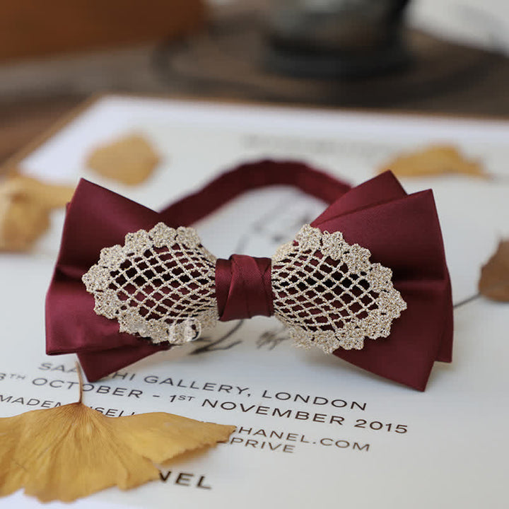 Pajarita elegante con encaje floral para hombre
