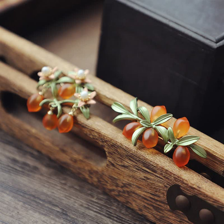 Broche pastoral de naranja y bayas para mujer