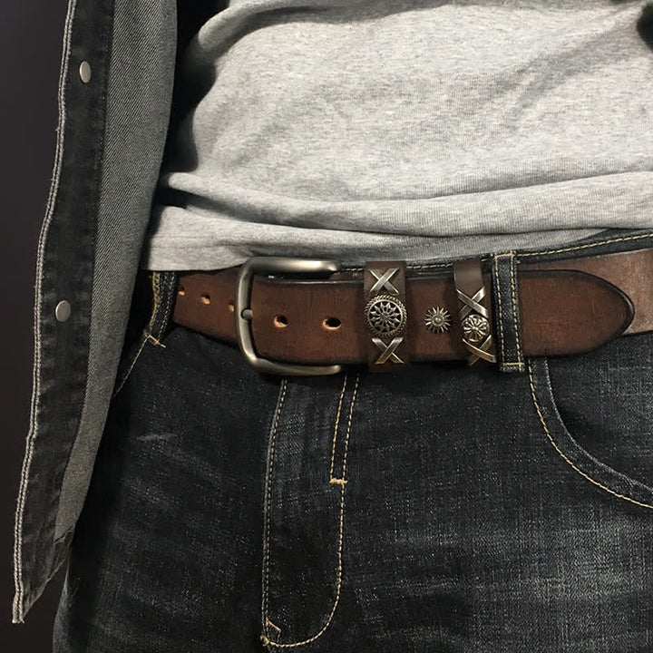 Cinturón de cuero con tachuelas y remaches exclusivo para hombre hecho a mano