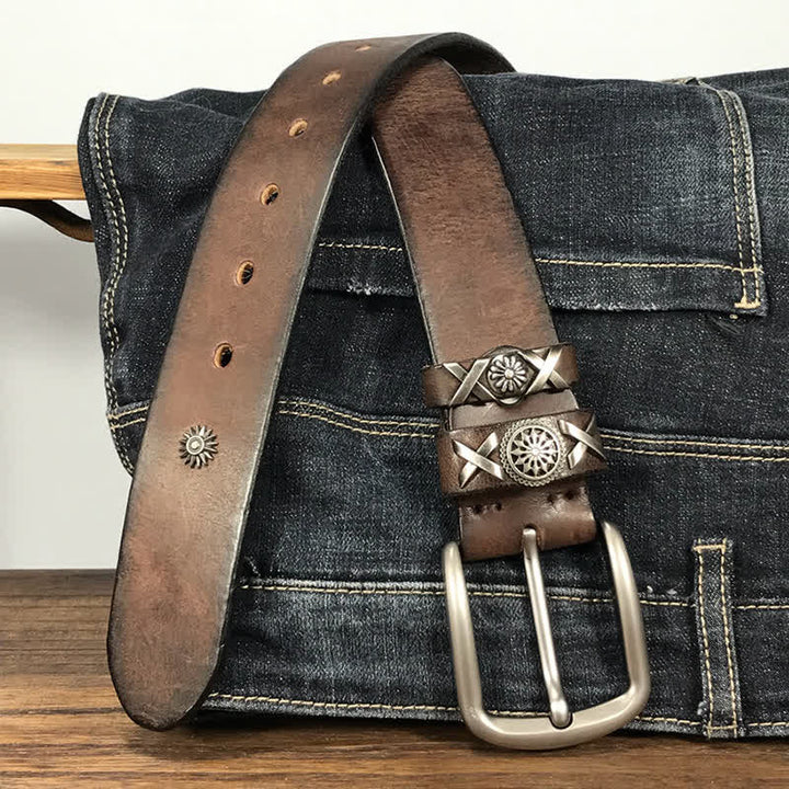 Cinturón de cuero con tachuelas y remaches exclusivo para hombre hecho a mano