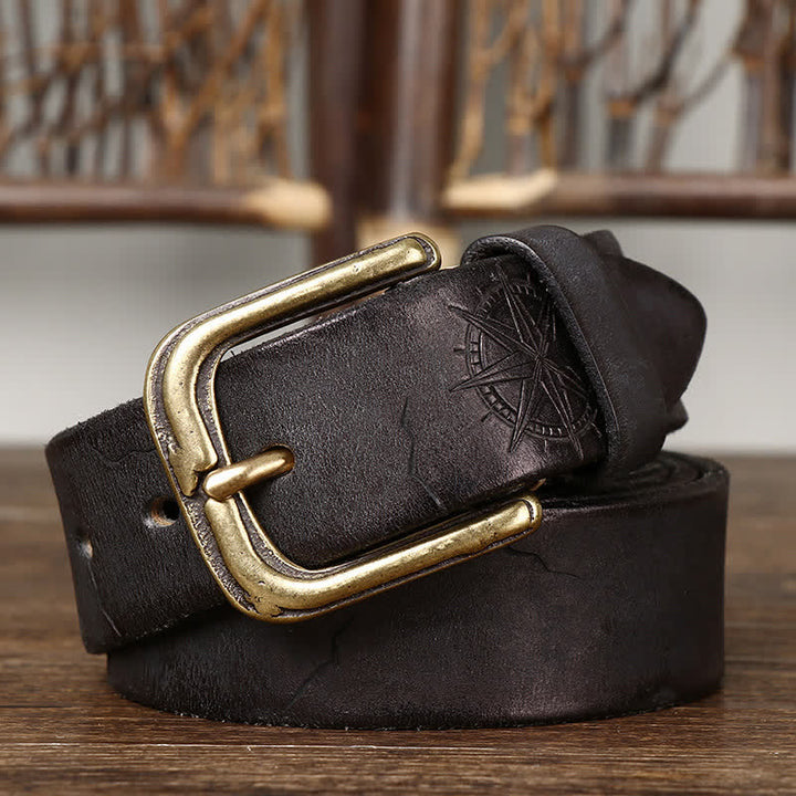 Cinturón de cuero con estampado de timón en relieve y efecto desgastado para hombre