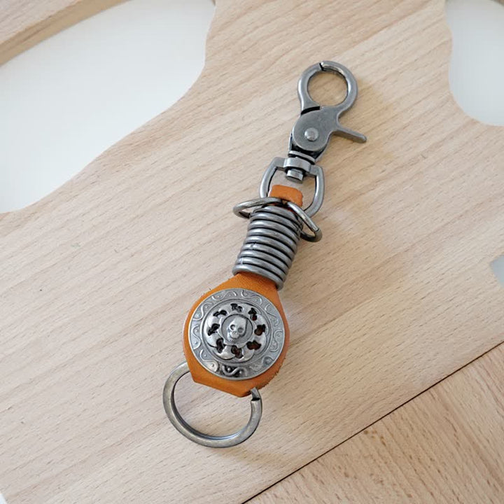 Organizador de llaves de cuero con forma de cabeza de calavera