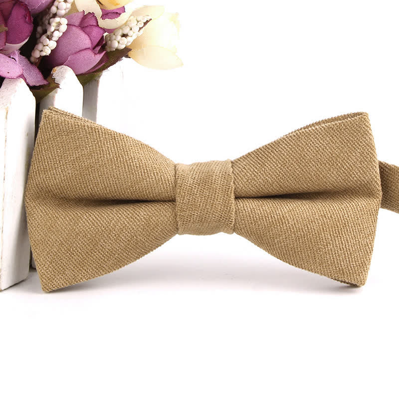 Pajarita formal de gamuza color caramelo liso para hombre