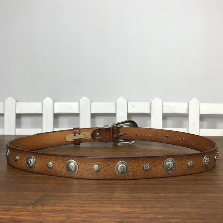 Cinturón de cuero con tachuelas y remaches redondos decorativos con personalidad
