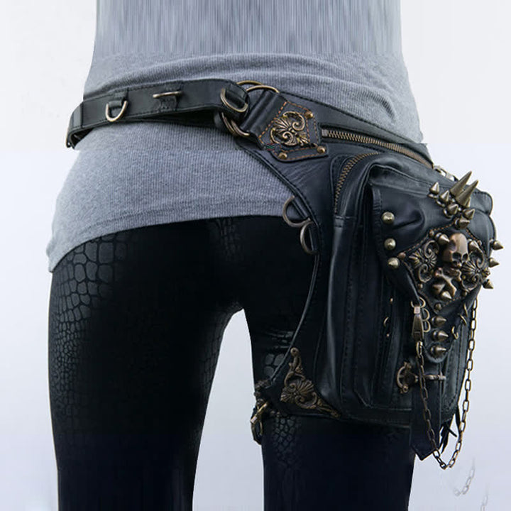 Riñonera estilo gótico retro steampunk con calaveras y tachuelas