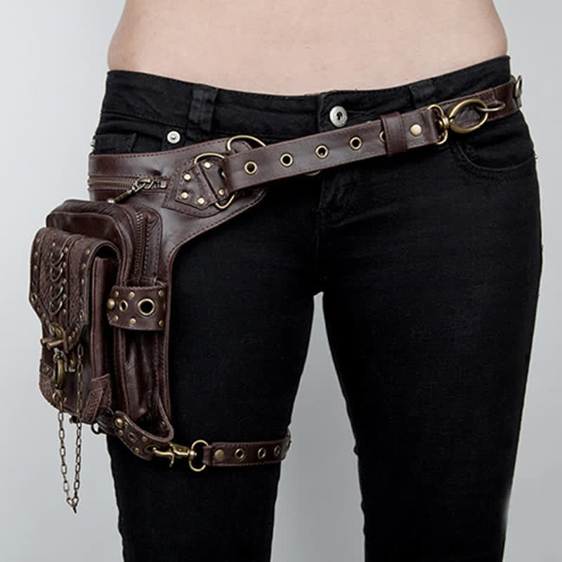 Riñonera de viaje estilo steampunk con cadena gótica marrón