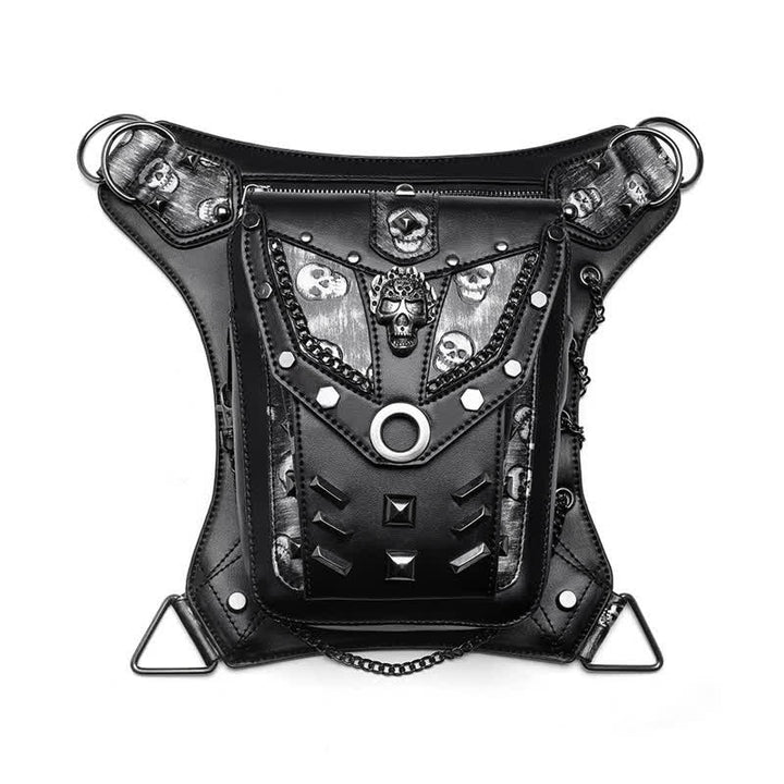 Bolso de pierna con cadena estilo steampunk con decoración de tachuelas de calavera