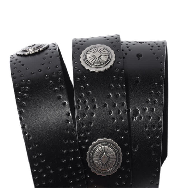 Cinturón de cuero con remaches y hebilla ovalada de estilo vintage para hombre