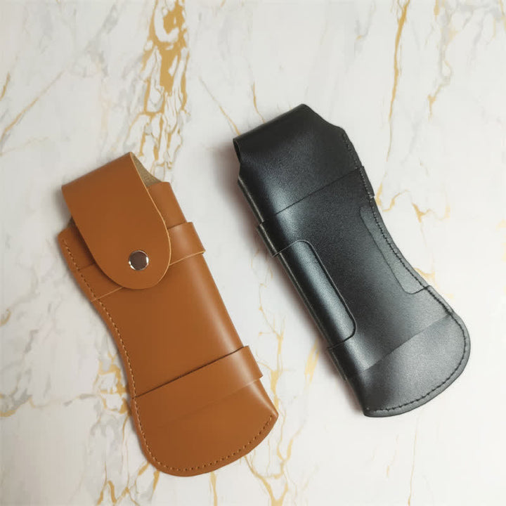 Funda de cuero para cuchillo plegable de senderismo.