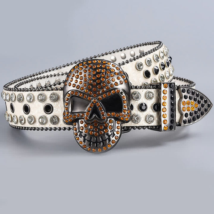 Cinturón de cuero con cuentas de diamantes de imitación y diseño de fantasmas punk.