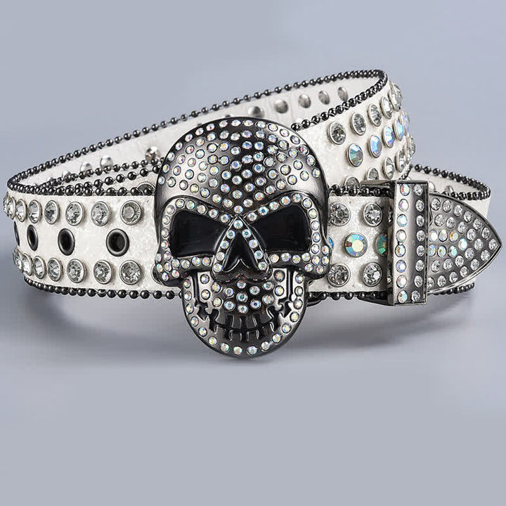 Cinturón de cuero con cuentas de diamantes de imitación y diseño de fantasmas punk.