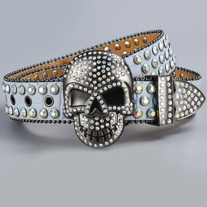 Cinturón de cuero con cuentas de diamantes de imitación y diseño de fantasmas punk.