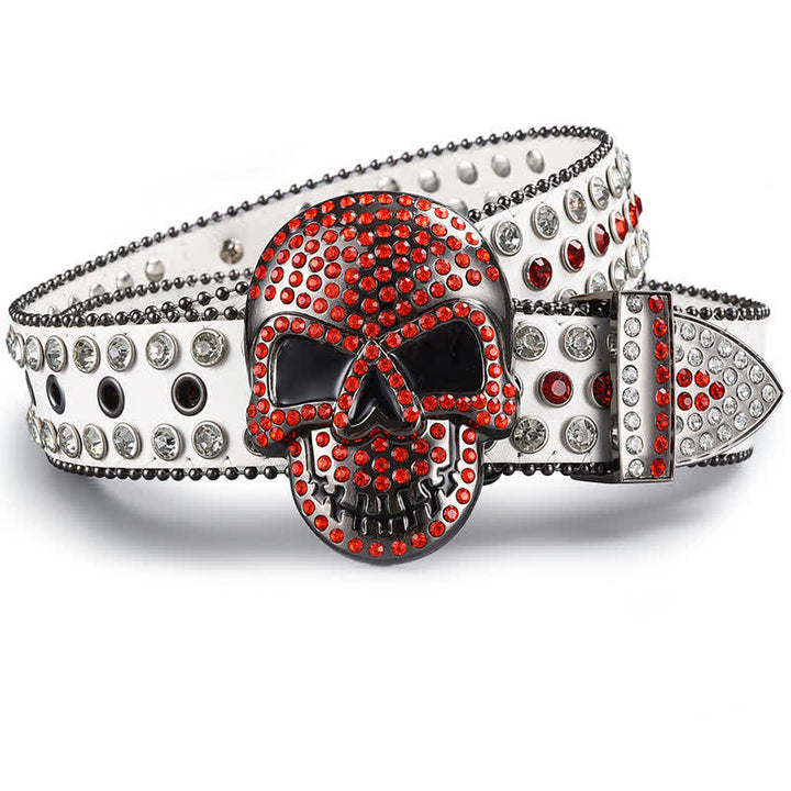 Cinturón de cuero con cuentas de diamantes de imitación y diseño de fantasmas punk.