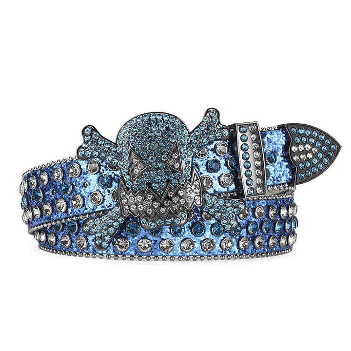 Cinturón de cuero con decoración de cuentas de diamantes de imitación y calavera de roca
