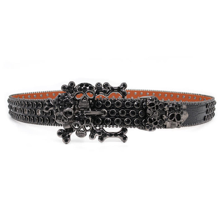Cinturón de cuero con tachuelas y diamantes de imitación con hebilla en forma de calavera negra