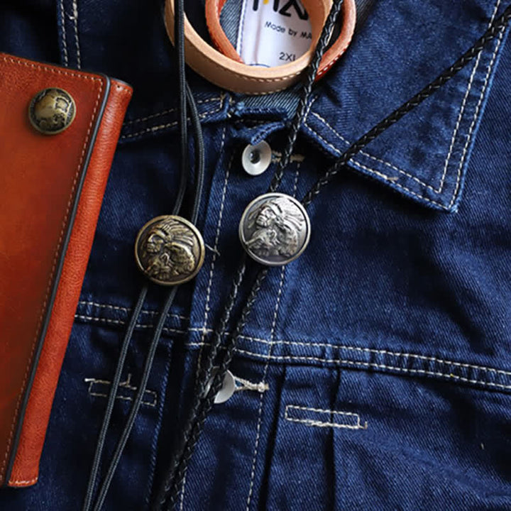 Corbata de bolo con cabeza de jefe indio tallada de vaquero