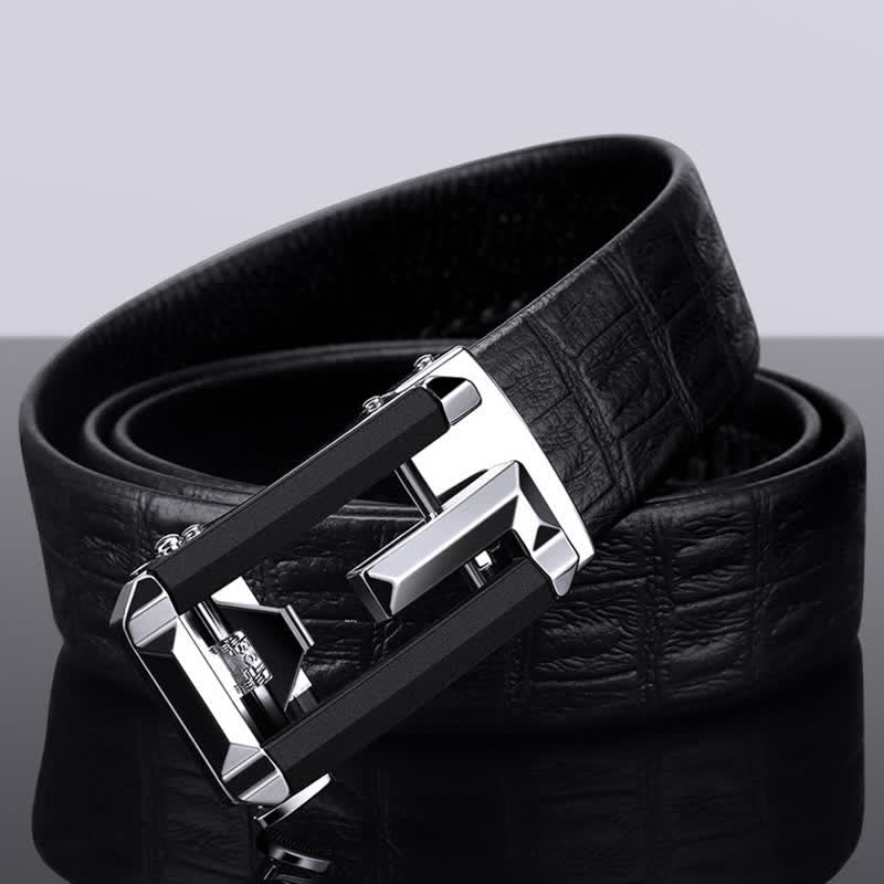Cinturón de piel con hebilla automática hueca y estampado de cocodrilo para hombre