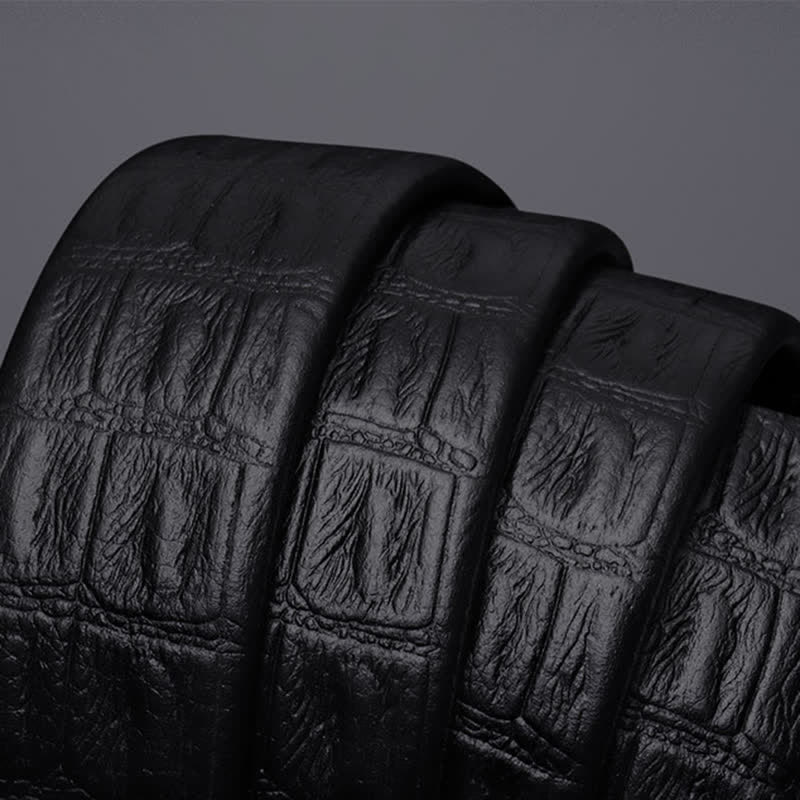 Cinturón de piel con hebilla automática hueca y estampado de cocodrilo para hombre