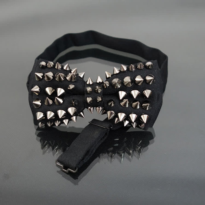 Pajarita con borlas y remaches de estilo punk para hombre