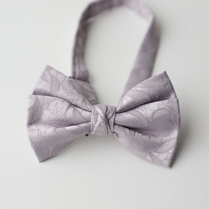 Pajarita con estampado de hojas novedosas y estilo vintage para hombre