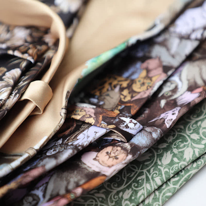 Corbata para hombre con estampado de animales y flores en el jardín