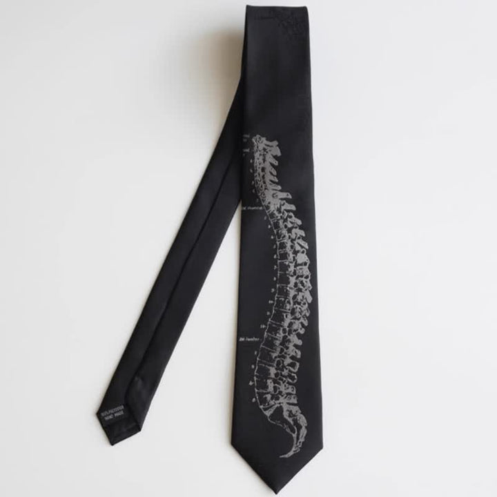 Corbata de hombre con bordado de calavera negra
