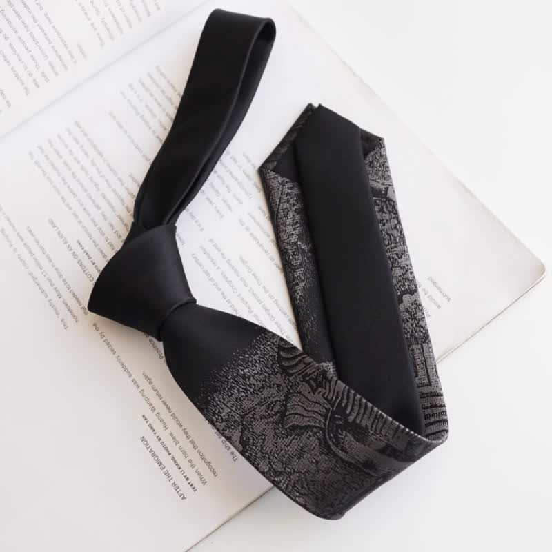 Corbata negra con el código de Hammurabi para hombre