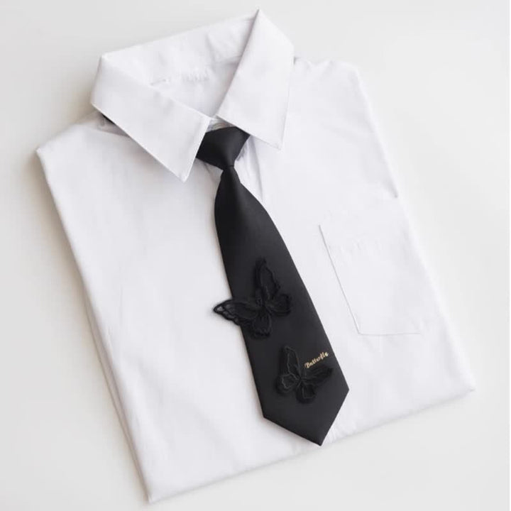 Corbata pequeña de mariposa de estilo informal preatada para hombre