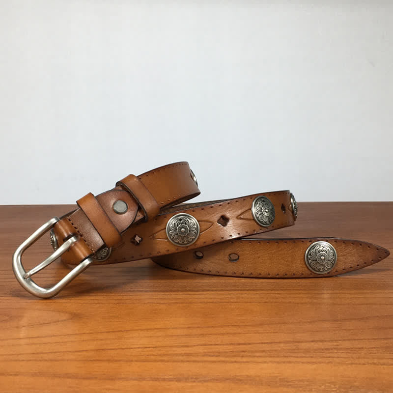 Cinturón vintage de cuero con remaches y flores talladas en forma redonda - image 1