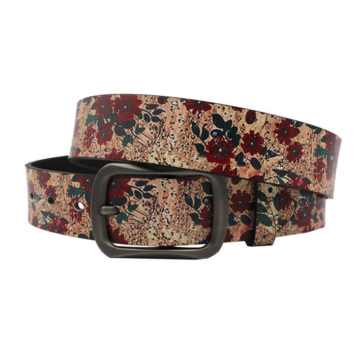 Cinturón de piel con estampado de hojas y flores rojas decoradas