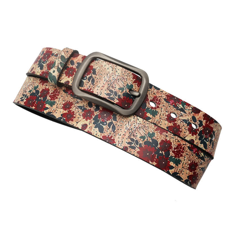 Cinturón de piel con estampado de hojas y flores rojas decoradas