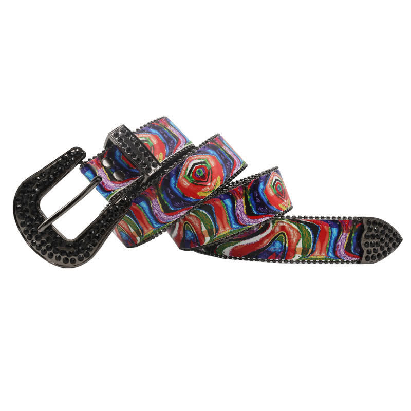 Cinturón de cuero con hebilla y diamantes de imitación con estampado de arcoíris y grafiti.