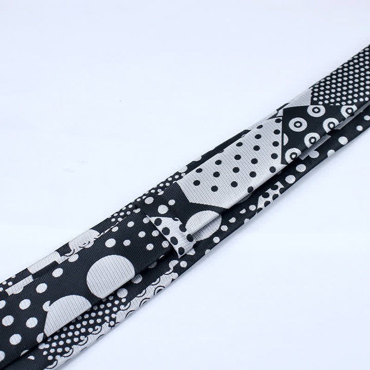 Corbata de lunares en blanco y negro para hombre