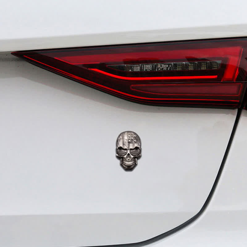 Pegatina de metal con bandera estadounidense y calavera para coche