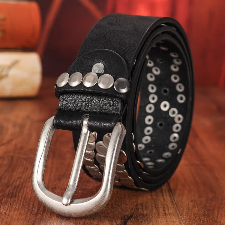 Cinturón de cuero con tachuelas y placa de metal elegante para mujer