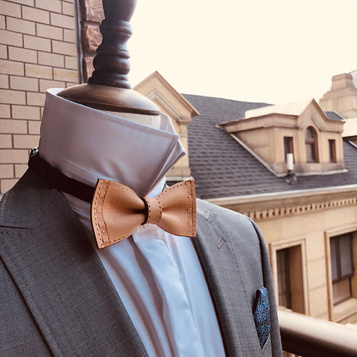 Pajarita de piel curtida vegetal personalizada para hombre