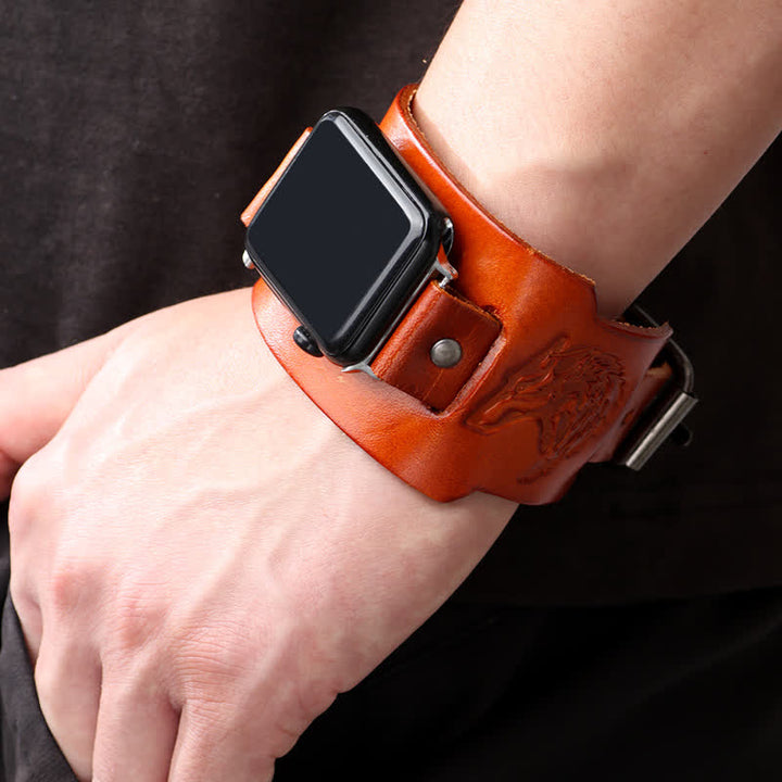 Pulsera de cuero con diseño de lobo y relieve punk