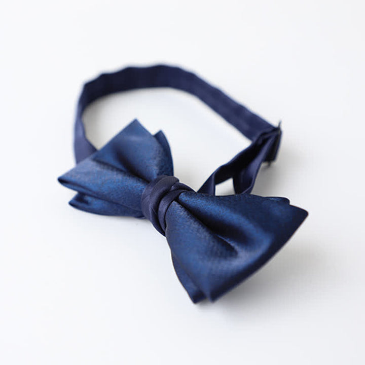 Pajarita de color liso azul marino para hombre