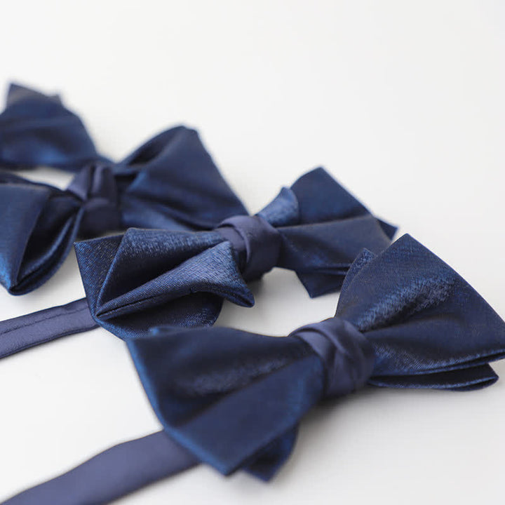 Pajarita de color liso azul marino para hombre