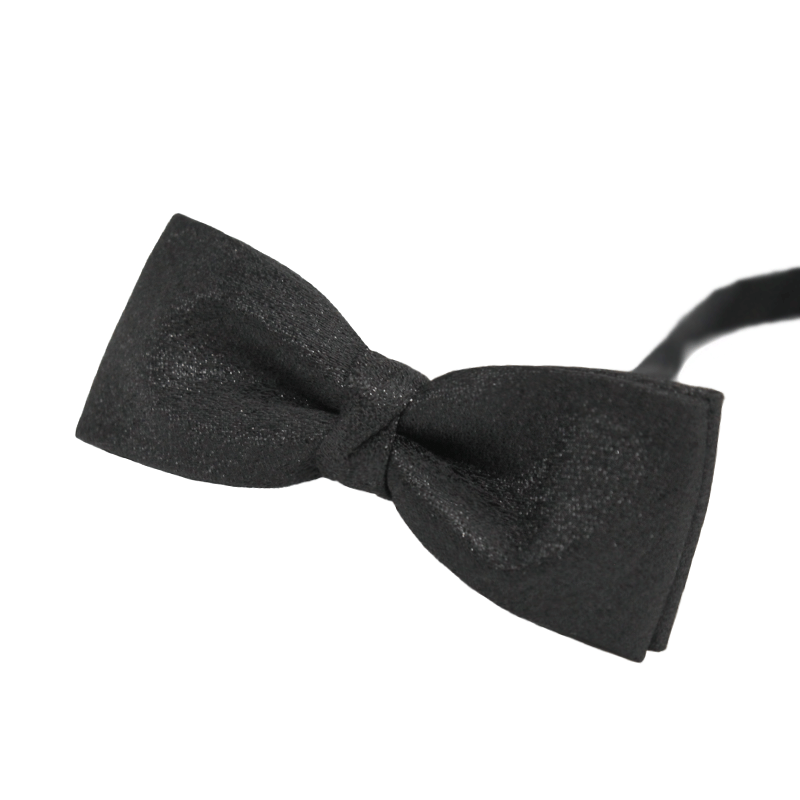 Pajarita elegante negra con brillo sutil para hombre
