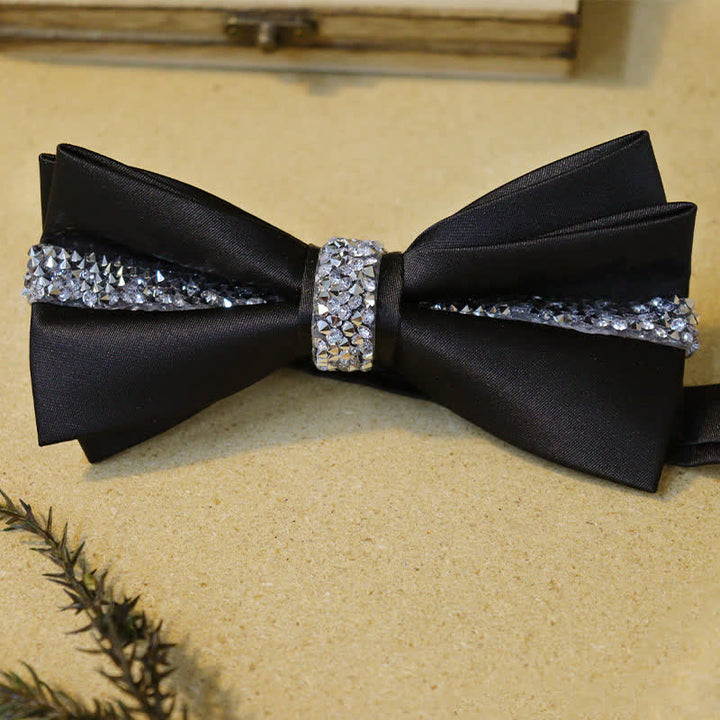 Conjunto de pajaritas de terciopelo negro con brillantes diamantes de imitación